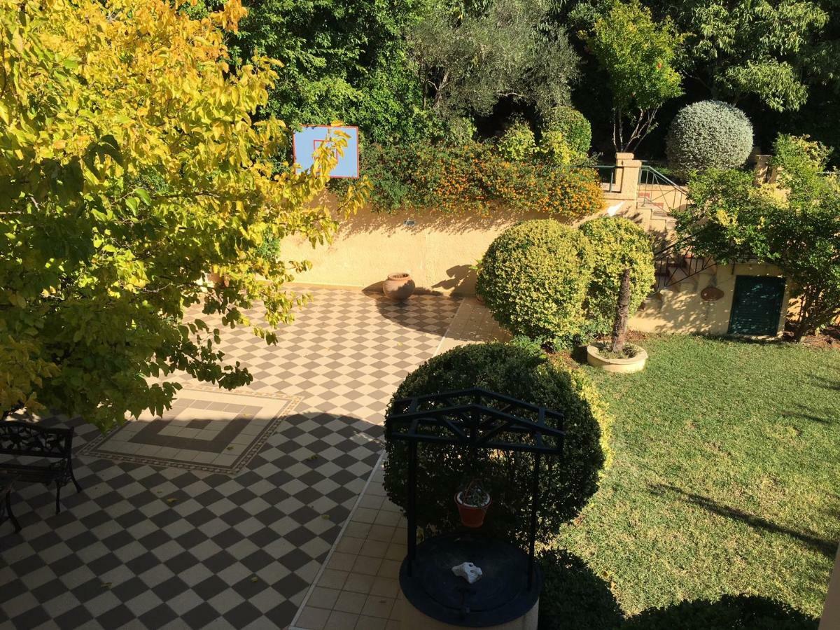 Villa Tzitzifies Kourouklata Exterior photo