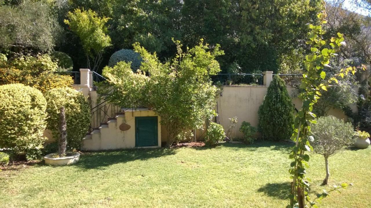 Villa Tzitzifies Kourouklata Exterior photo
